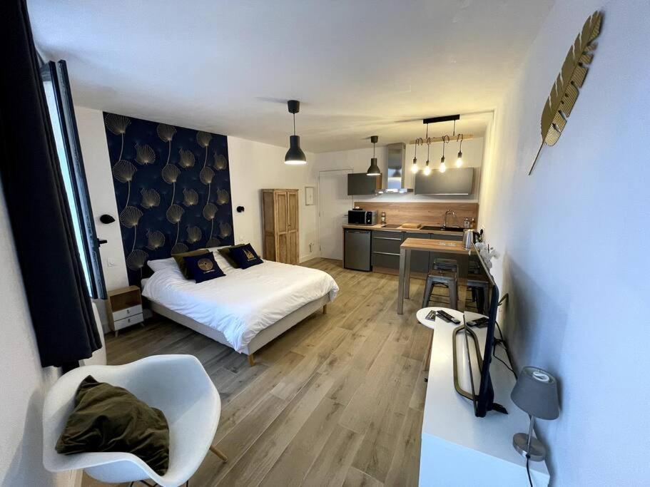 Alp Chartres - Cosy Studio Au Coeur De Chartres Avec Parking Esterno foto